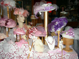 La Chic Hats and Parasols