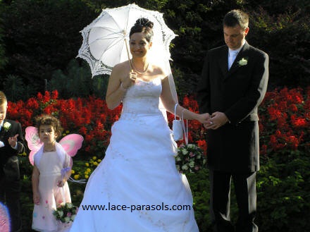 Virginia parasol in white 